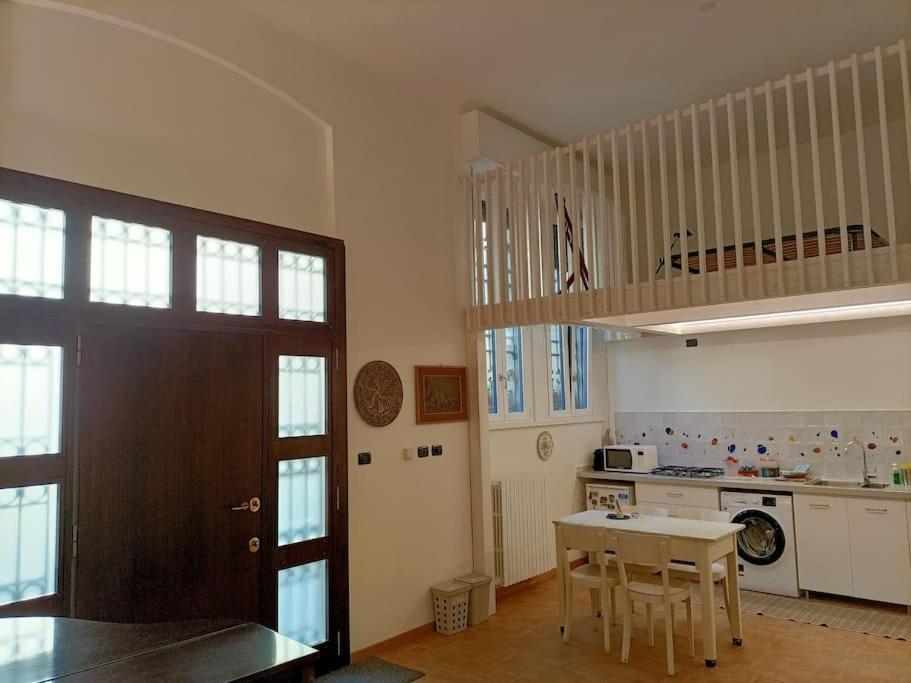 Appartamento Silenzioso Loft Vicino Alla Stazione Centrale *